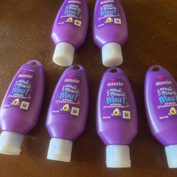 3 Minute Miracle Moist Conditioner - set of 6 Vibrant Purple - Picture 1 of 3